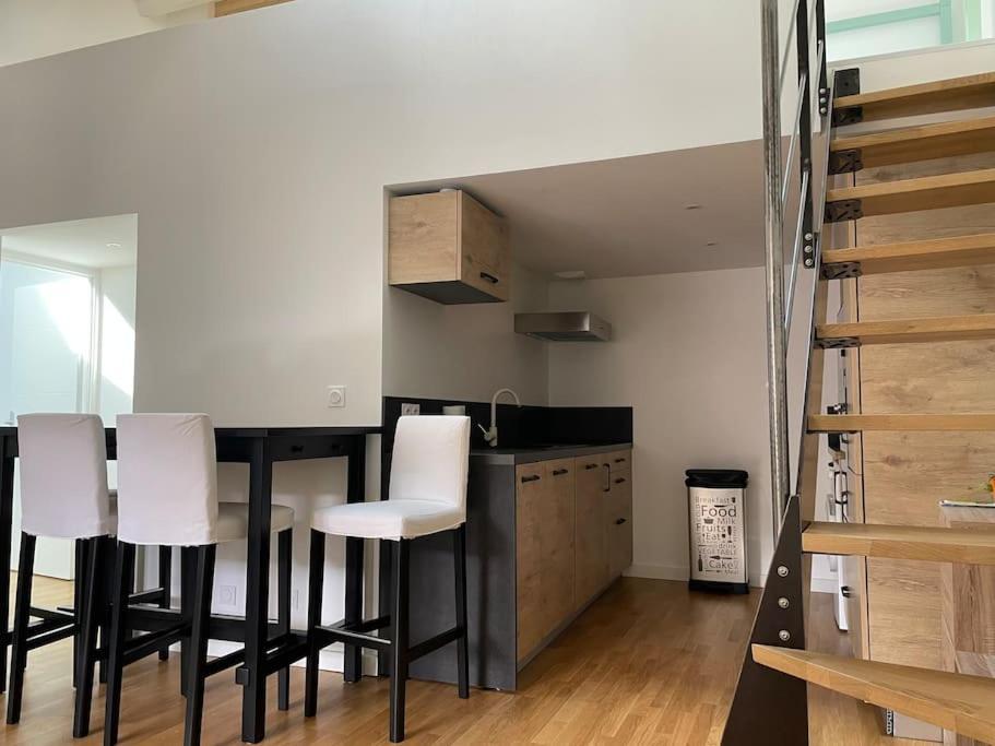 Appartement Atypique Et Fraichement Renove Saint-Vallier  Exterior photo